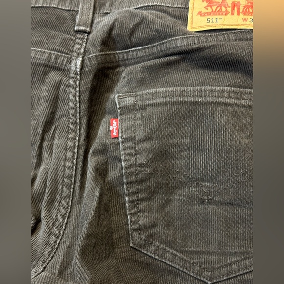 SOLD - Men’s Levi’s 511 Cords Stretchy Fit - Picture 4 of 6